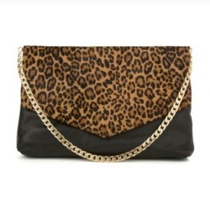 ORA DELPHINE "ZELDA" CLUTCH